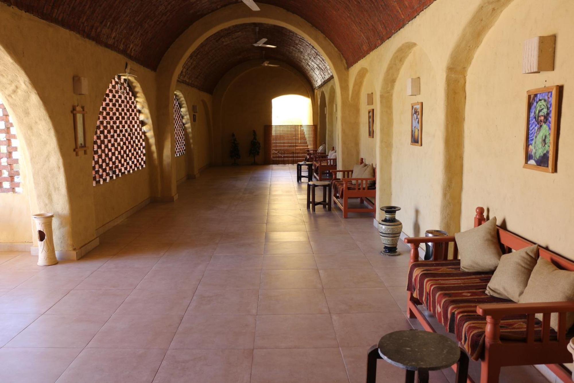 Artika Wadi Kiki Hotel Асуан Екстериор снимка